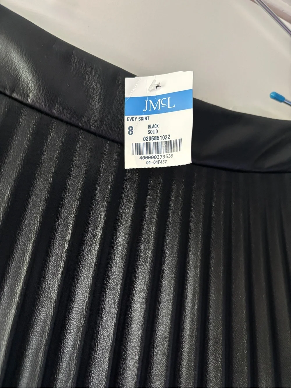 J. McLaughlin Black Pleated A-Line Faux Leather Skirt
